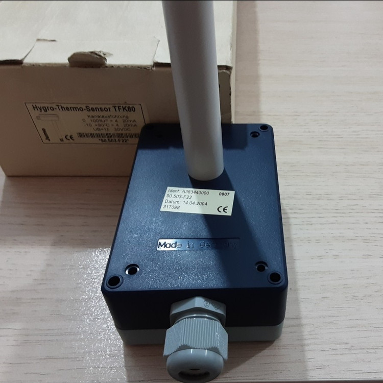 ترانسمیتر-سنسور دما و رطوبت مارک جومو Jumo TFK80 - آلمان