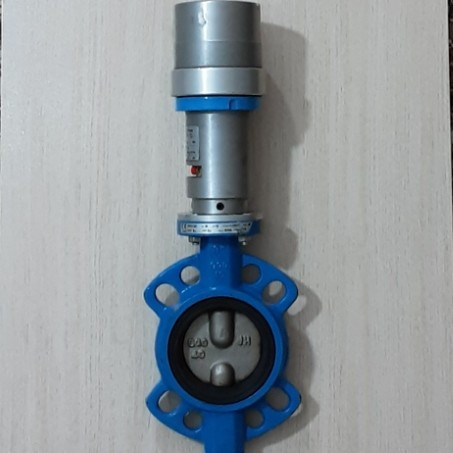 شیر پروانه ای پنوماتیکی گیربکس دار BUTTERFLY VALVE سایز 3 اینچ مارک VALVAT مدل F4-G