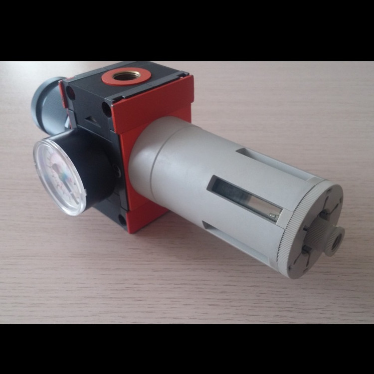 رگلاتور فشار - فیلتر هوا متال ورک سایز یک دوم اینچ Metal Work FR200-20