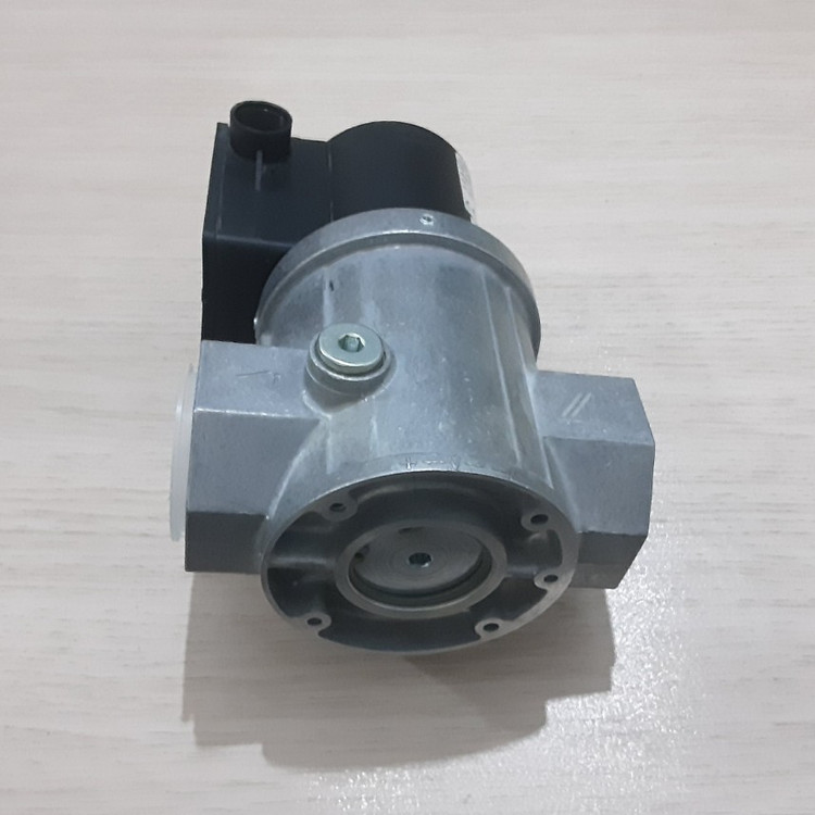 شیر برقی گاز کروم شرودر Kromschroder مدل VG 40-32R02NT31DMVZ